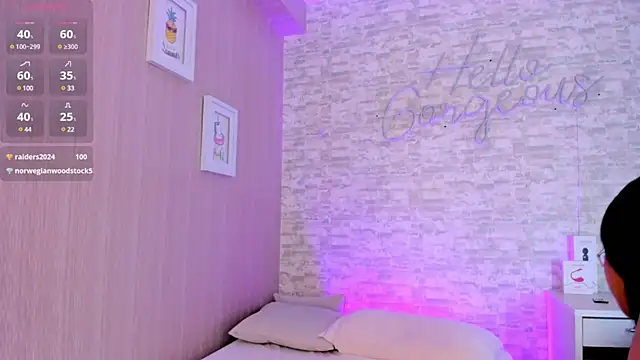 Snapshot of ellamontoya chatting on 5, 3, 2025 ellamontoya online show from 5, 3, 2025