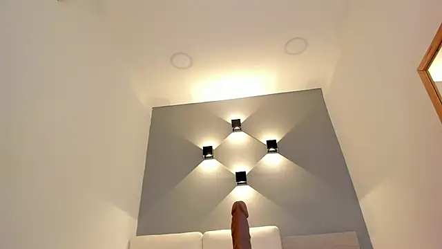 Snapshot of ellamontoya chatting on 12, 10, 2025 ellamontoya online show from 12, 10, 2025