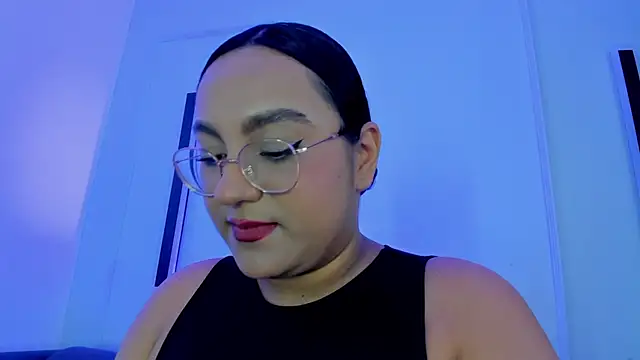 Snapshot of ellamontoya chatting on 14, 11, 2025 ellamontoya online show from 14, 11, 2025