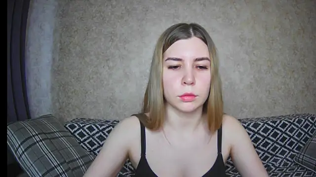 ElllaNuar online show from 9, 12, 2024