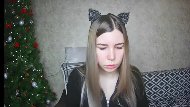 ElllaNuar online show from 24, 1, 2025