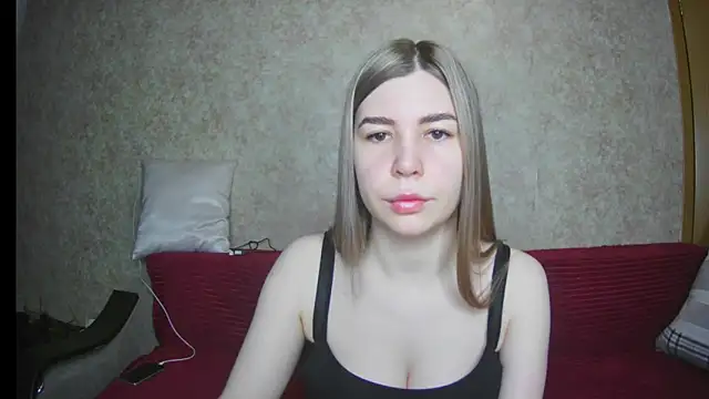 ElllaNuar online show from 11, 3, 2025