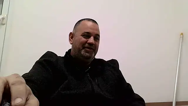 Snapshot of your_man85 chatting on 26, 1, 2025 your man85 online show from 26, 1, 2025