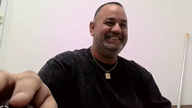 Snapshot of your_man85 chatting on 27, 1, 2025 your man85 online show from 27, 1, 2025