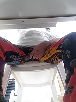 Snapshot of your_man85 chatting on 17, 2, 2026 your man85 online show from 17, 2, 2026