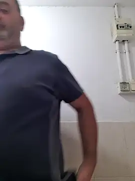 Snapshot of your_man85 chatting on 1, 3, 2026 your man85 online show from 1, 3, 2026