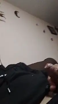 Snapshot of Pitograndemaclein chatting on 11, 11, 2025 Pitograndemaclein online show from 11, 11, 2025