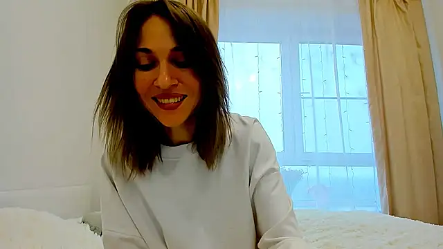 Mona Cruz online show from 1, 2, 2025