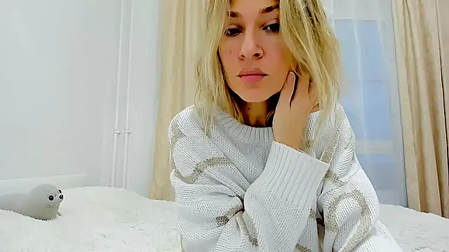 Mona Cruz online show from 14, 11, 2025