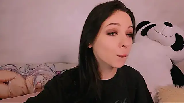 Snapshot of Only___Yours chatting on 15, 12, 2024 Only Yours online show from 15, 12, 2024