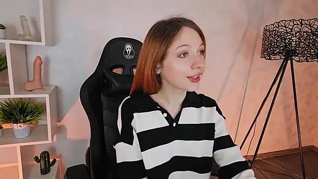 Snapshot of Only___Yours chatting on 2, 3, 2026 Only Yours online show from 2, 3, 2026