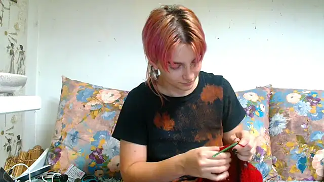Snapshot of Sophie_Bell chatting on 9, 7, 2026 Sophie Bell online show from 9, 7, 2026