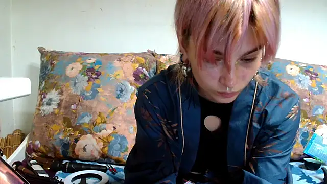 Snapshot of Sophie_Bell chatting on 14, 7, 2026 Sophie Bell online show from 14, 7, 2026
