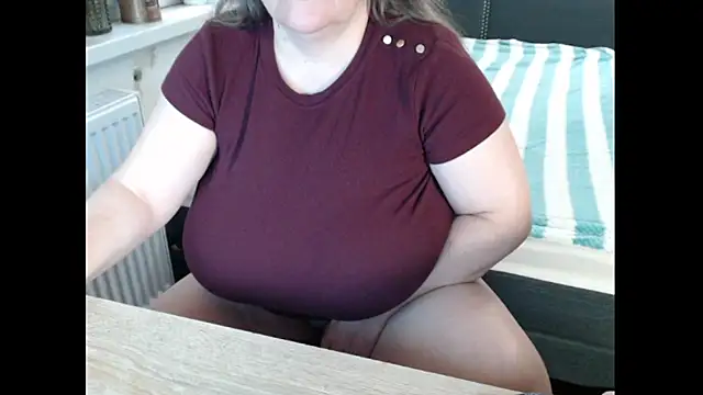 Sweetboobs online show from 17, 1, 2026