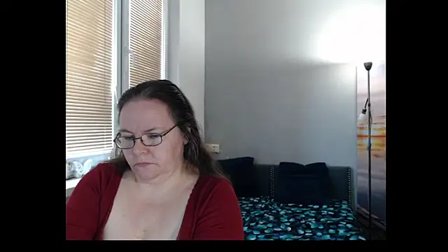 Sweetboobs online show from 15, 4, 2026