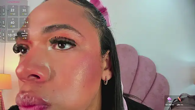 Nicole Paradise online show from 3, 3, 2025