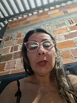 Snapshot of Mia-funny20 chatting on 23, 4, 2026 Mia-funny20 online show from 23, 4, 2026