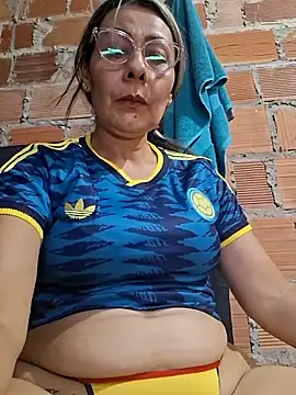 Snapshot of Mia-funny20 chatting on 17, 6, 2026 Mia-funny20 online show from 17, 6, 2026
