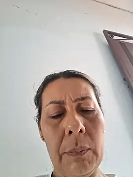 Snapshot of Mia-funny20 chatting on 19, 6, 2026 Mia-funny20 online show from 19, 6, 2026