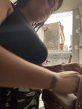 Snapshot of emma__cute__ chatting on 8, 11, 2025 emma cute online show from 8, 11, 2025