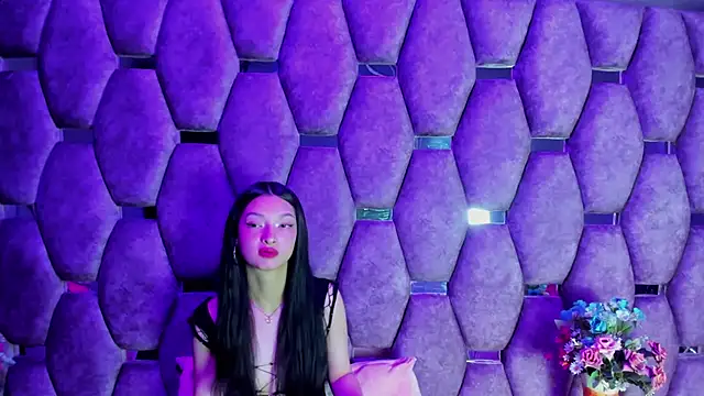 Aurora 18 online show from 22, 12, 2025