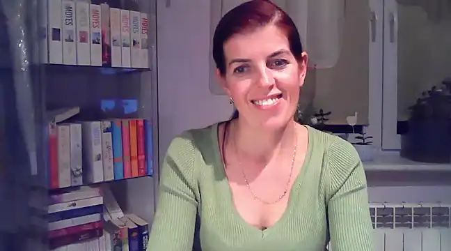 Snapshot of SophieLux82 chatting on 8, 1, 2025 SophieLux82 online show from 8, 1, 2025