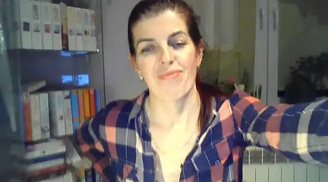 Snapshot of SophieLux82 chatting on 6, 2, 2025 SophieLux82 online show from 6, 2, 2025