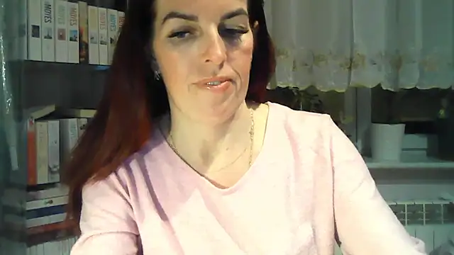 Snapshot of SophieLux82 chatting on 19, 3, 2025 SophieLux82 online show from 19, 3, 2025