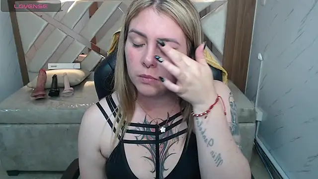 Snapshot of Paula_b_ chatting on 5, 6, 2026 Paula b online show from 5, 6, 2026