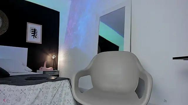 VioletPaket online show from 27, 2, 2025