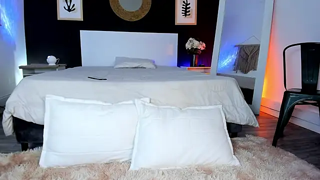 VioletPaket online show from 6, 1, 2026