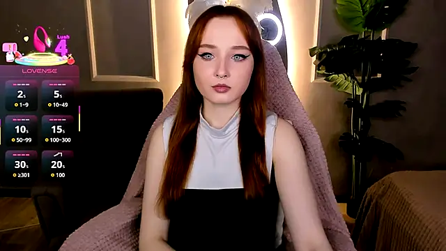 Emma Chery online show from 14, 10, 2025