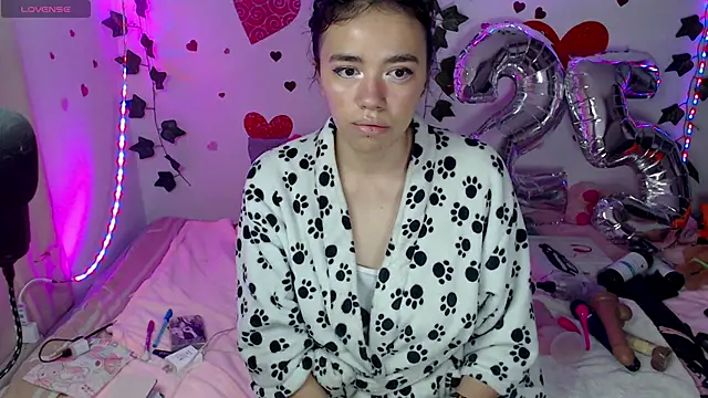 Snapshot of sophie_north chatting on 25, 2, 2025 sophie north online show from 25, 2, 2025