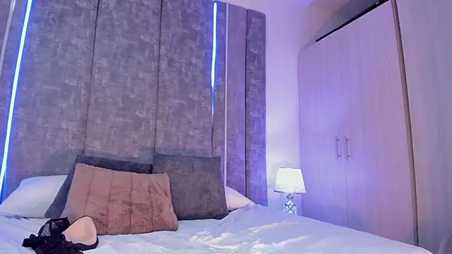 MadelineJones online show from 11, 2, 2025