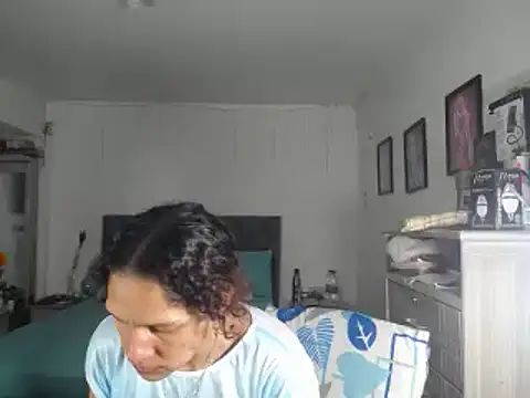 Corina hot online show from 5, 12, 2024