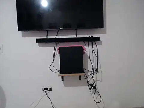 Corina hot online show from 15, 9, 2025