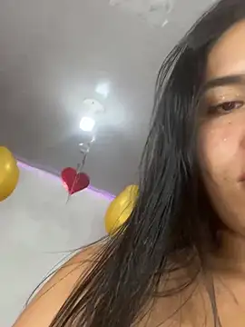 Snapshot of AnnaRosse1 chatting on 5, 2, 2025 AnnaRosse1 online show from 5, 2, 2025