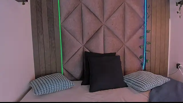 AmyPalmmer online show from 5, 12, 2025