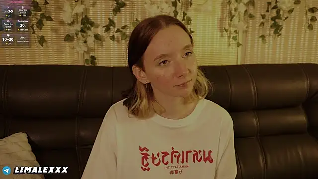 Snapshot of LimaLexxx chatting on 4, 11, 2025 LimaLexxx online show from 4, 11, 2025