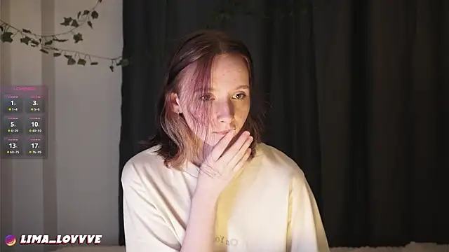 Snapshot of LimaLexxx chatting on 4, 12, 2025 LimaLexxx online show from 4, 12, 2025