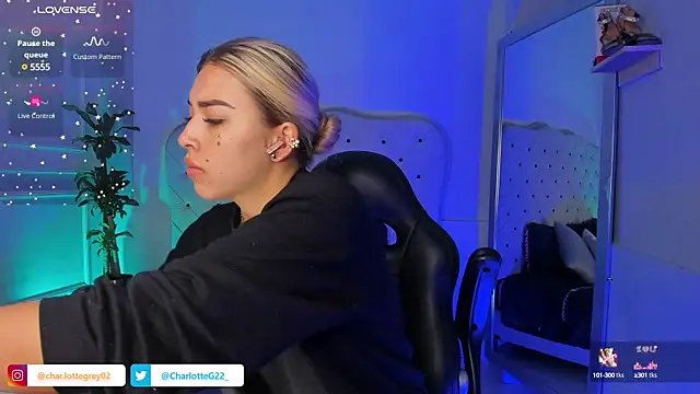 charlotte  grey online show from 13, 3, 2025