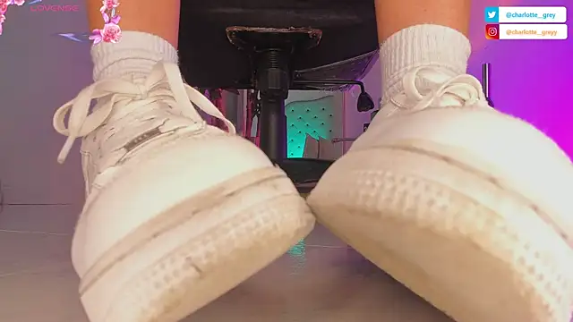 charlotte  grey online show from 2, 10, 2025