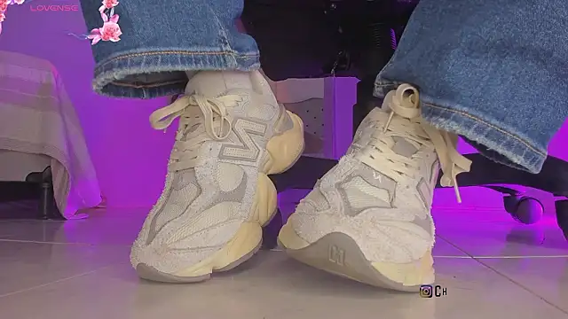 charlotte  grey online show from 3, 3, 2026