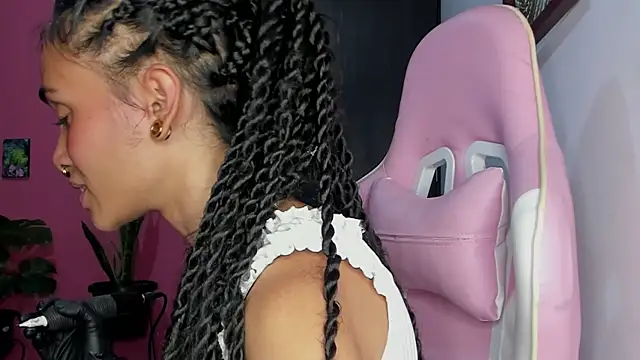 Juanadearco5 online show from 5, 1, 2025