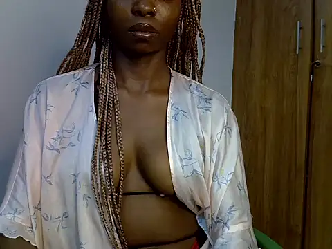 Snapshot of Nubian-Queen- chatting on 9, 2, 2025 Nubian-Queen- online show from 9, 2, 2025