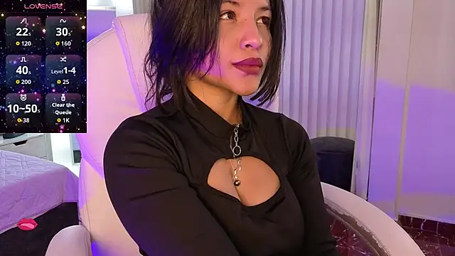 petite molly  online show from 2, 12, 2025