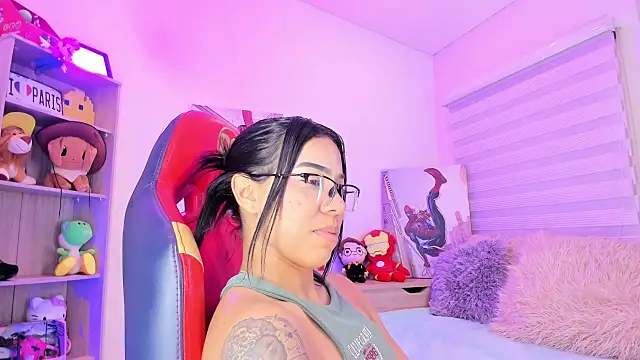 madelyn rose  online show from 22, 2, 2025