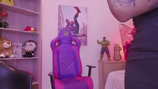 madelyn rose  online show from 18, 4, 2026