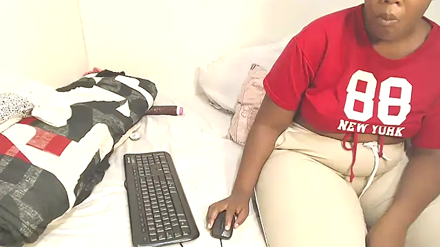 Snapshot of DollyAssZA chatting on 14, 3, 2025 DollyAssZA online show from 14, 3, 2025