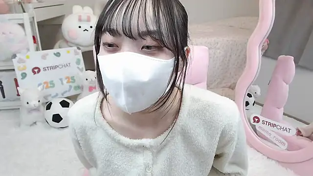 Snapshot of momo_room chatting on 25, 1, 2025 momo room online show from 25, 1, 2025